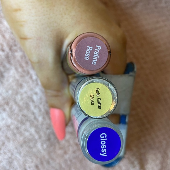 Lipsense - Picture 3 of 3